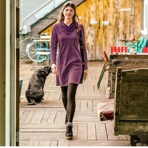 Prana Maud Organic Cotton Hooded Fleece Dress in Eggplant | Small